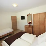 In Aschau Near Hochzillertal Slopes Appartement Aschau Im Zillertal