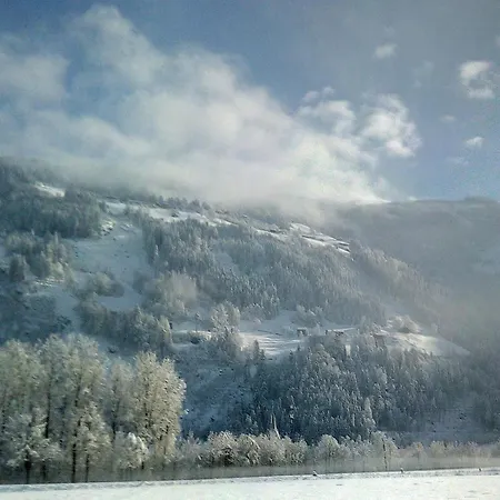 In Aschau Near Hochzillertal Slopes Apartmán *